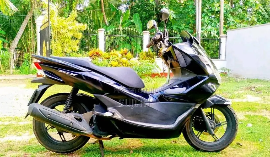Honda Pcx 2018 Motorbike (Used)