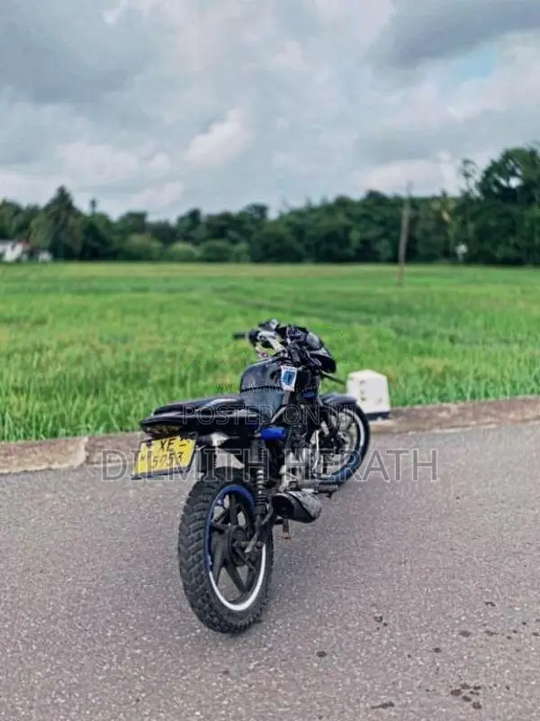 Bajaj Pulsar 2011 Motorbike (Used)