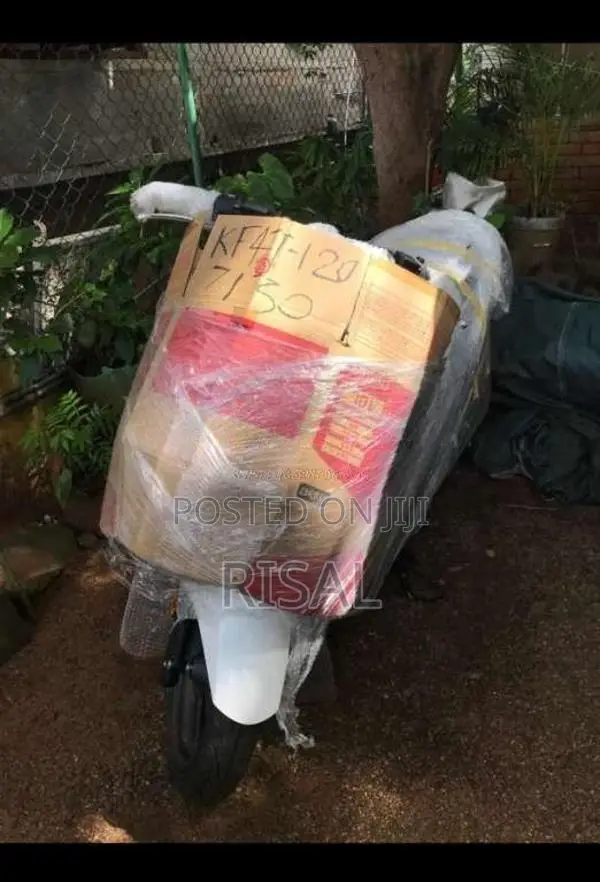 Honda Pcx160 2025 Motorbike Brand New