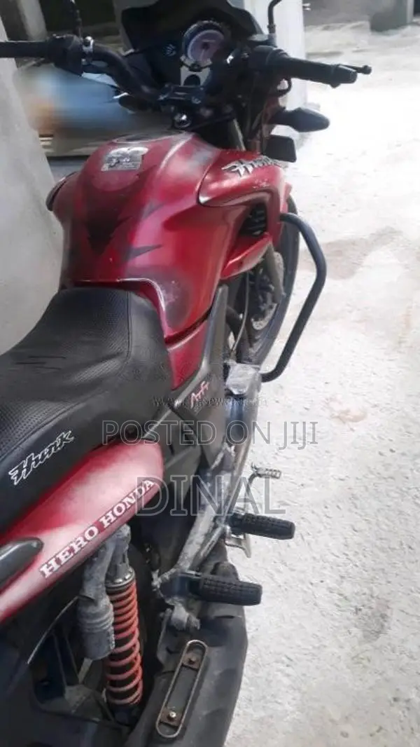 Hero-Honda Hunk 2010 Motorbike (Used)