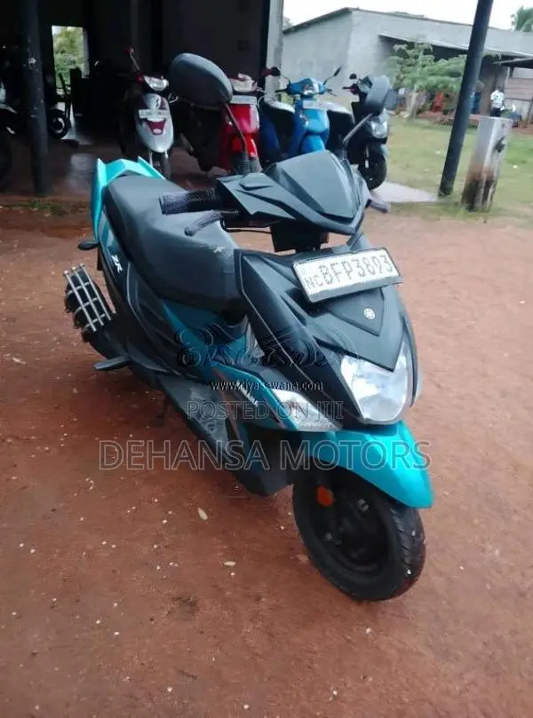 Yamaha Ray Zr 2017 Motorbike (Used)