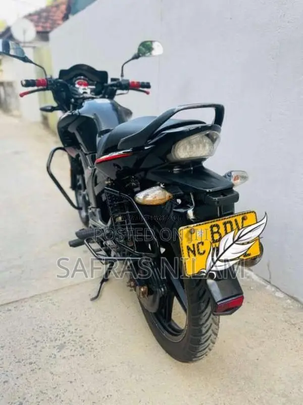 Hero-Honda Hunk 2016 motorcycle (Used)