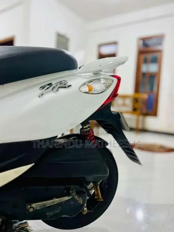 Yamaha ZR 2024 Motorbike Unregistered (Recondition)