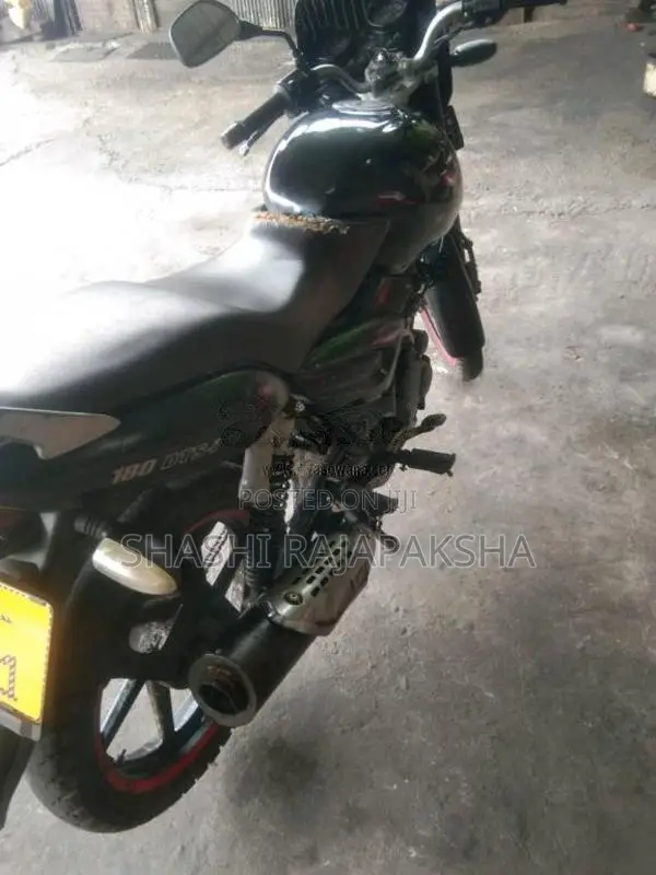 Bajaj Pulsar 180 2004 Motorbike (Used)