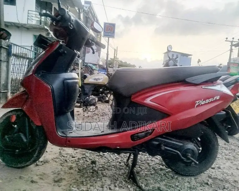 Hero Pleasure 2015 Motorbike (Used)