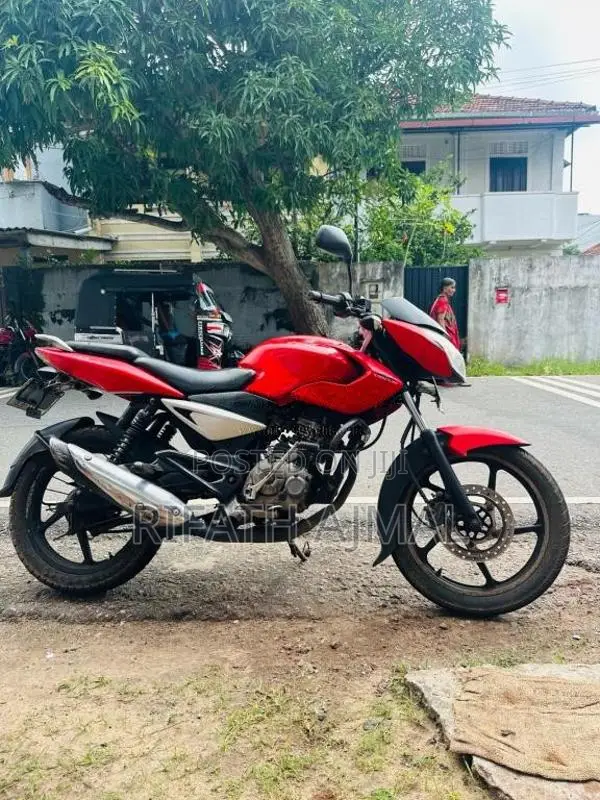 Bajaj Pulsar 2011 Motorbike (Used)