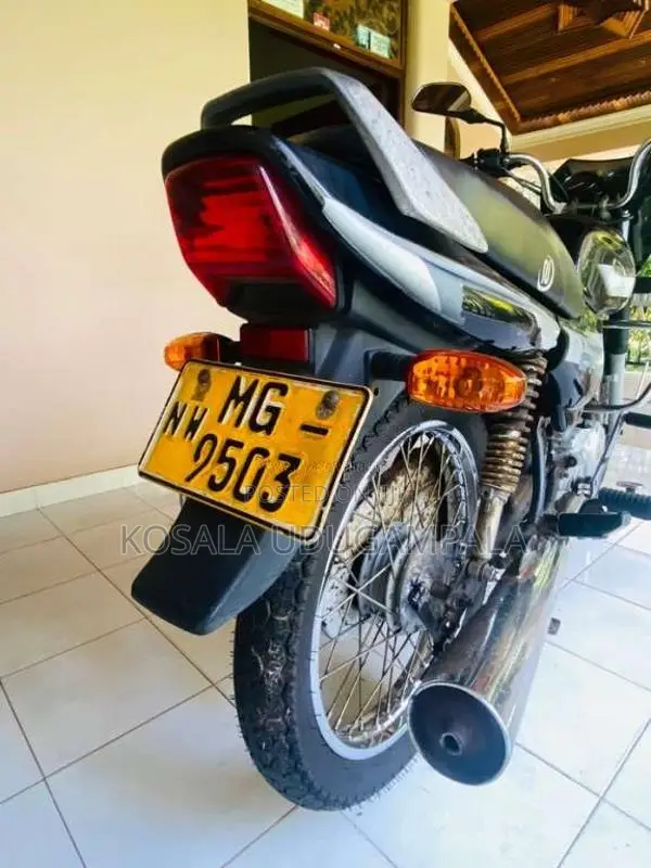 Bajaj CT-100 2005 Motorbike (Used)