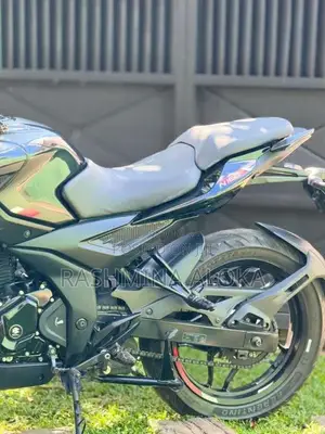 Bajaj Pulsar N160 2025 Motorbike (Used)