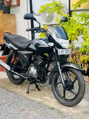 Bajaj Platina 2010 Motorbike (Used)
