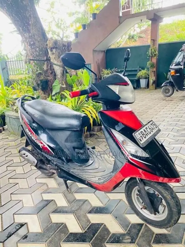 TVS Scooty Streak 2013 Motorbike (Used)