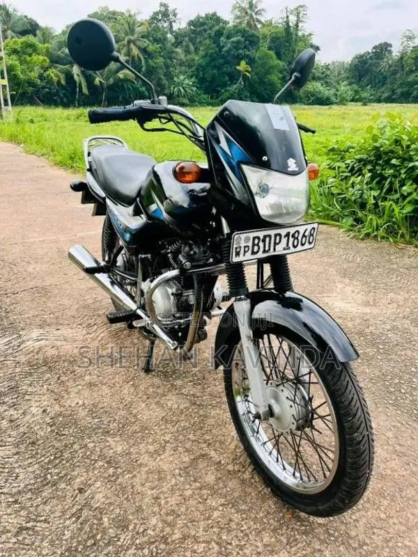 Bajaj CT-100 2016 Motorbike (Used)