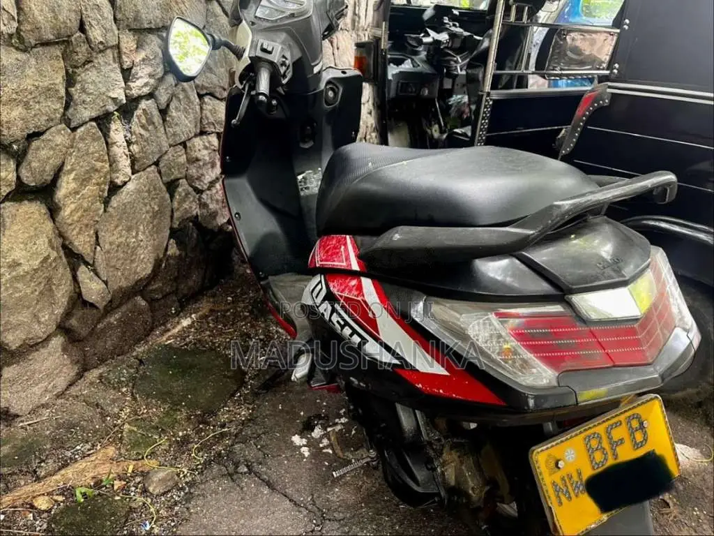 Hero Dash 2016 Motorbike (Used)