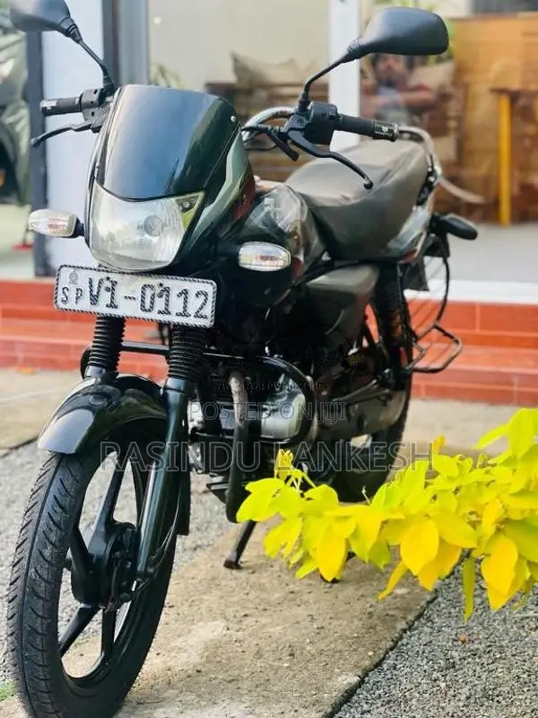 Bajaj Platina 2010 Motorbike (Used)