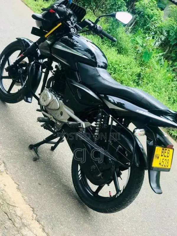 Bajaj Pulsar 150 2016 Motorbike (Used)
