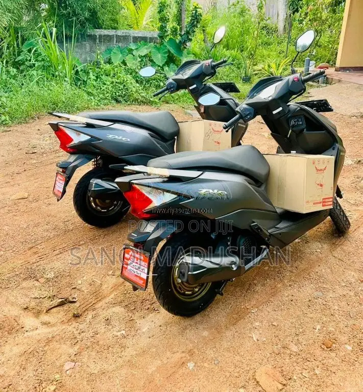 Honda Dio DLX 2026 Motorbike (Used)