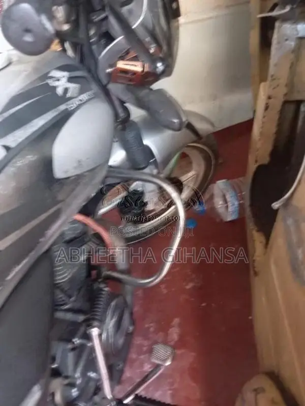 Bajaj Platina 1997 Motorbike (Used)
