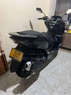Honda Pcx 2024 Motorbike (Used)