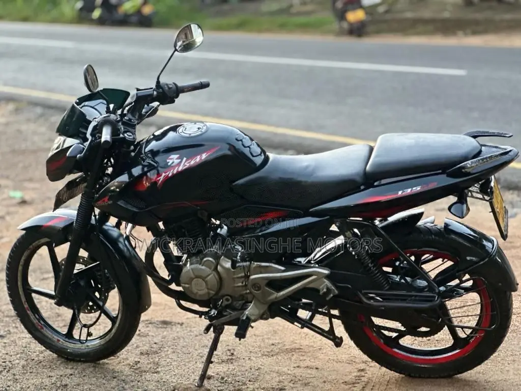 Bajaj Pulsar 2013 Motorbike (Used)