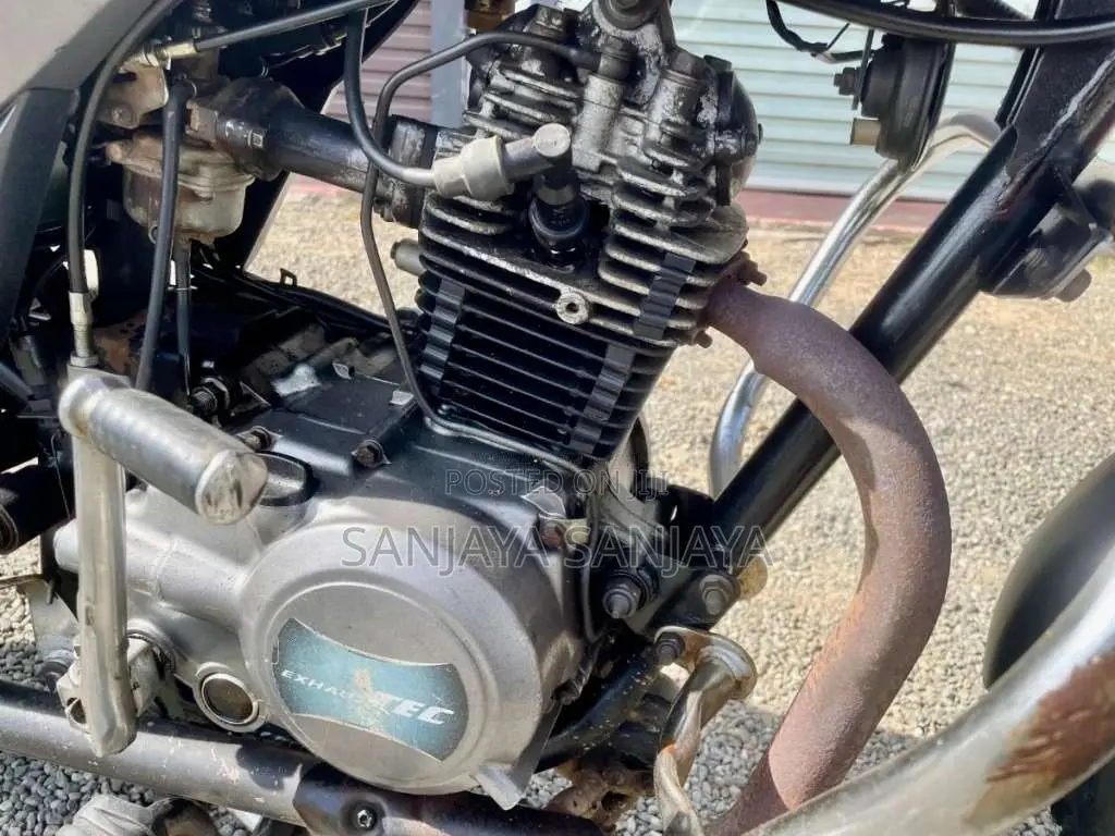 Bajaj Platina 2009 Motorbike (Used)