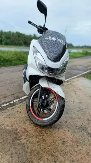 Honda Pcx 125 2017 Motorbike (Used)