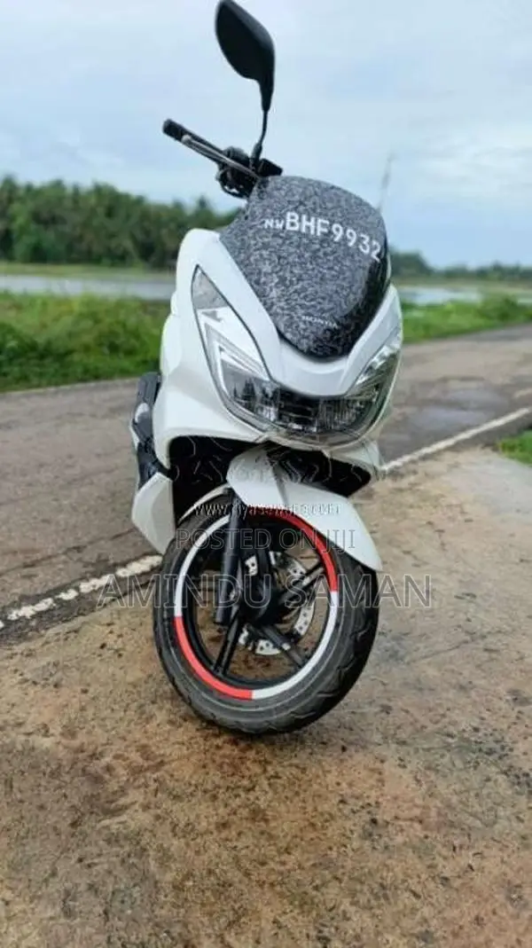 Honda Pcx 125 2017 Motorbike (Used)