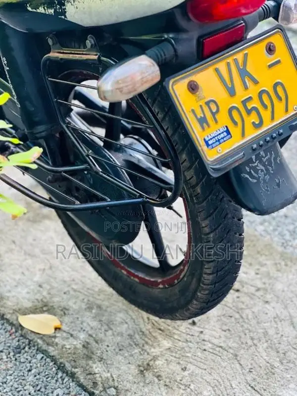 Bajaj Platina 2010 Motorbike (Used)