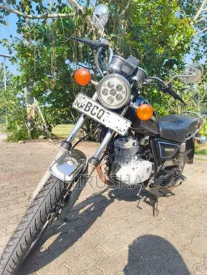 Suzuki GN125 Japan 2015 Motorbike (Used)