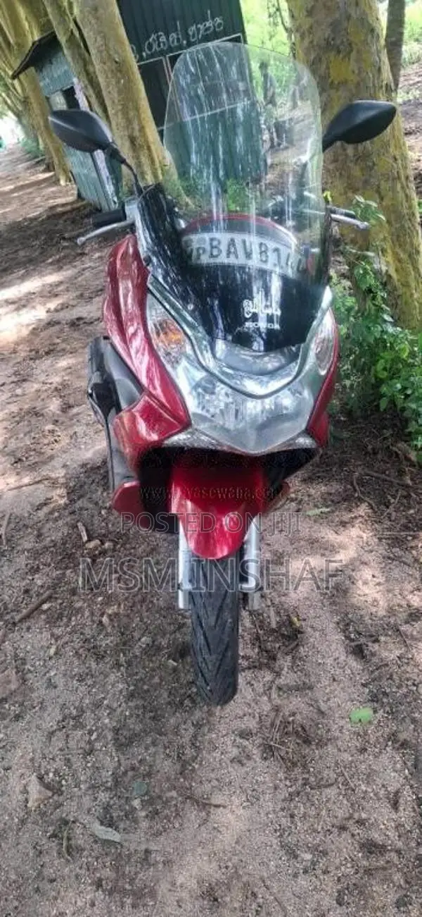 Honda Pcx 2011 Motorbike (Used)