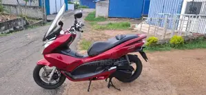 Honda Pcx 2011 Motorbike (Used)