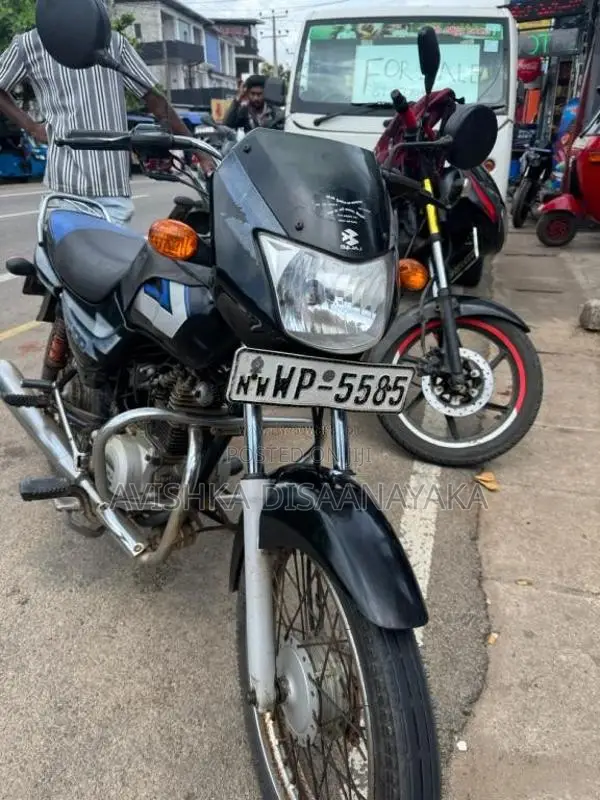 Bajaj CT-100 2011 Motorbike (Used)