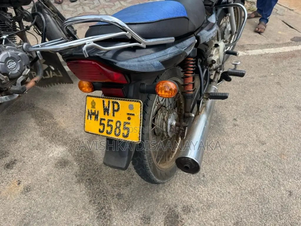Bajaj CT-100 2011 Motorbike (Used)