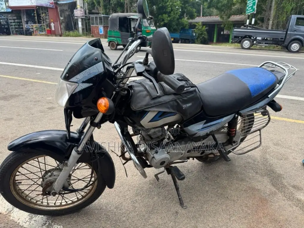 Bajaj CT-100 2011 Motorbike (Used)