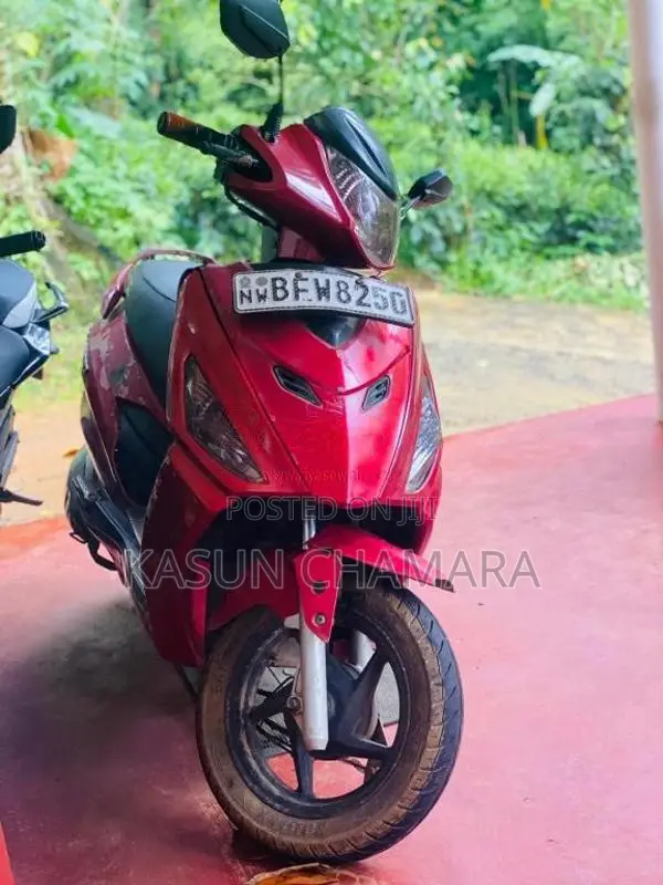 Hero Maestro 2017 Motorbike (Used)