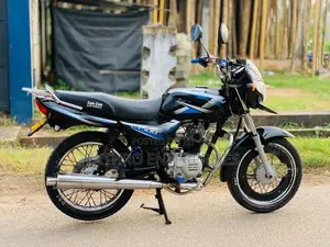 Bajaj CT-100 2016 Motorbike (Used)