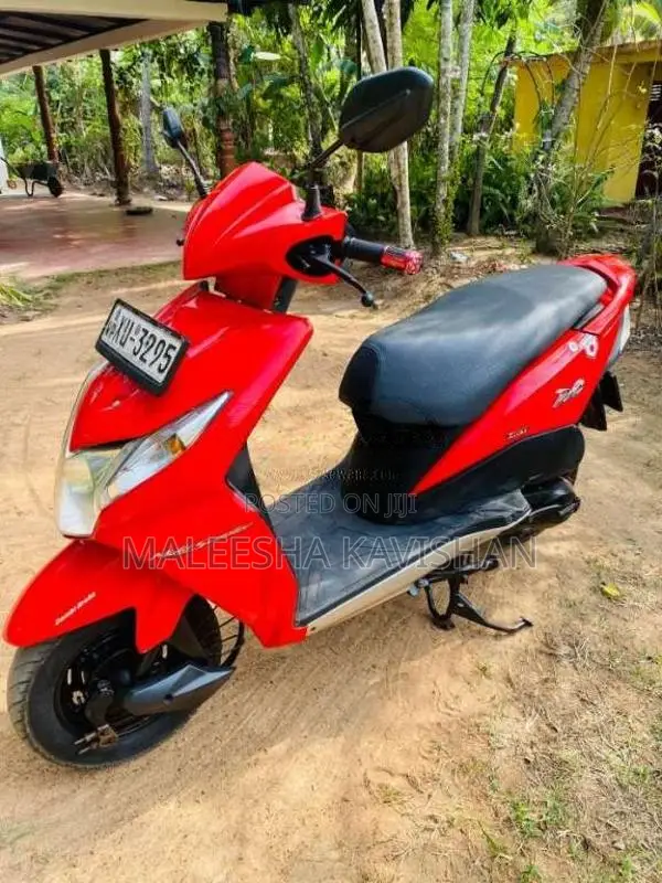Honda Dio 2012 Motorbike (Used)