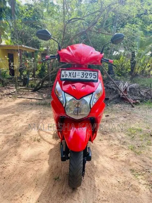 Honda Dio 2012 Motorbike (Used)