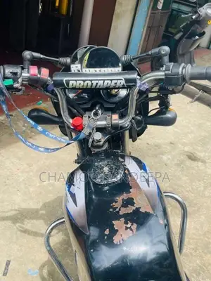 Bajaj CT-100 2013 Motorbike (Used)