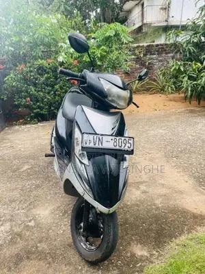 TVS Scooty Streak 2010 Motorbike (Used)