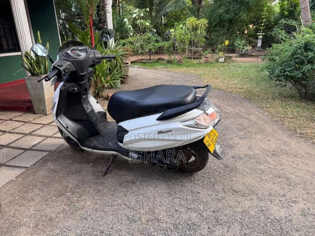 Hero Dash 2017 Motorbike (Used)
