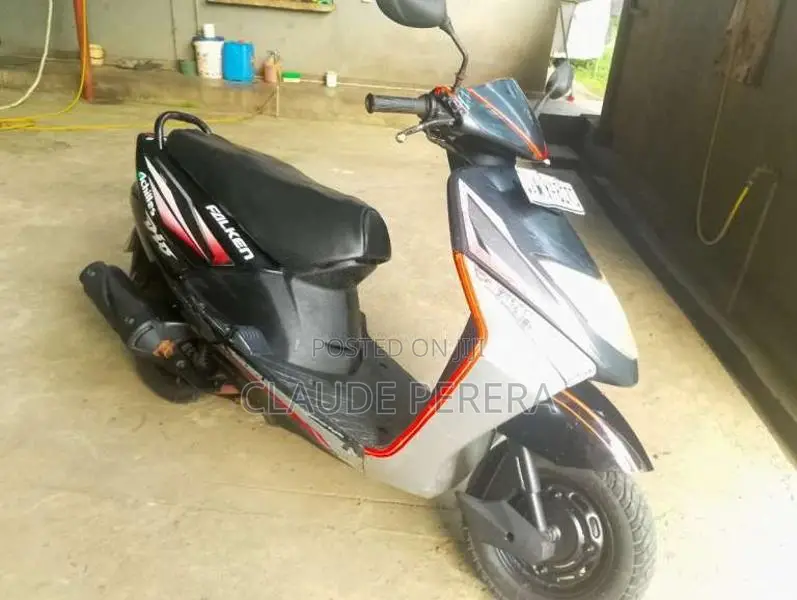 Honda Dio 100 2011 Motorbike (Used)