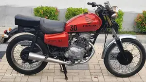Honda CM Custom 125 1998 Motorbike (Used)