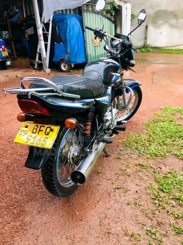 Bajaj CT-100 2016 Motorbike (Used)