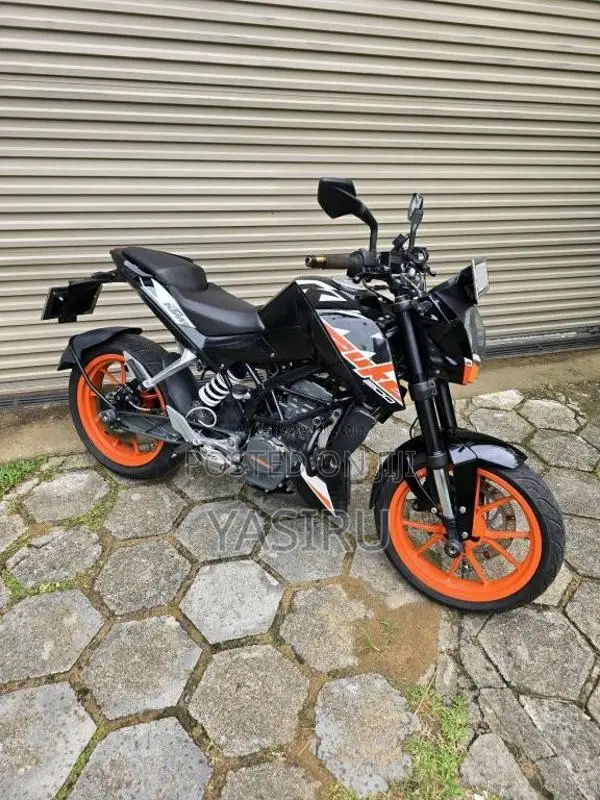 KTM Duke 200 2018 Motorbike (Used)