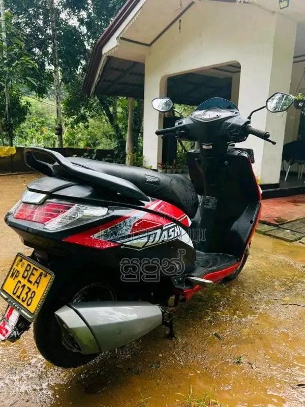 Hero DASH 2016 Motorbike (Used)
