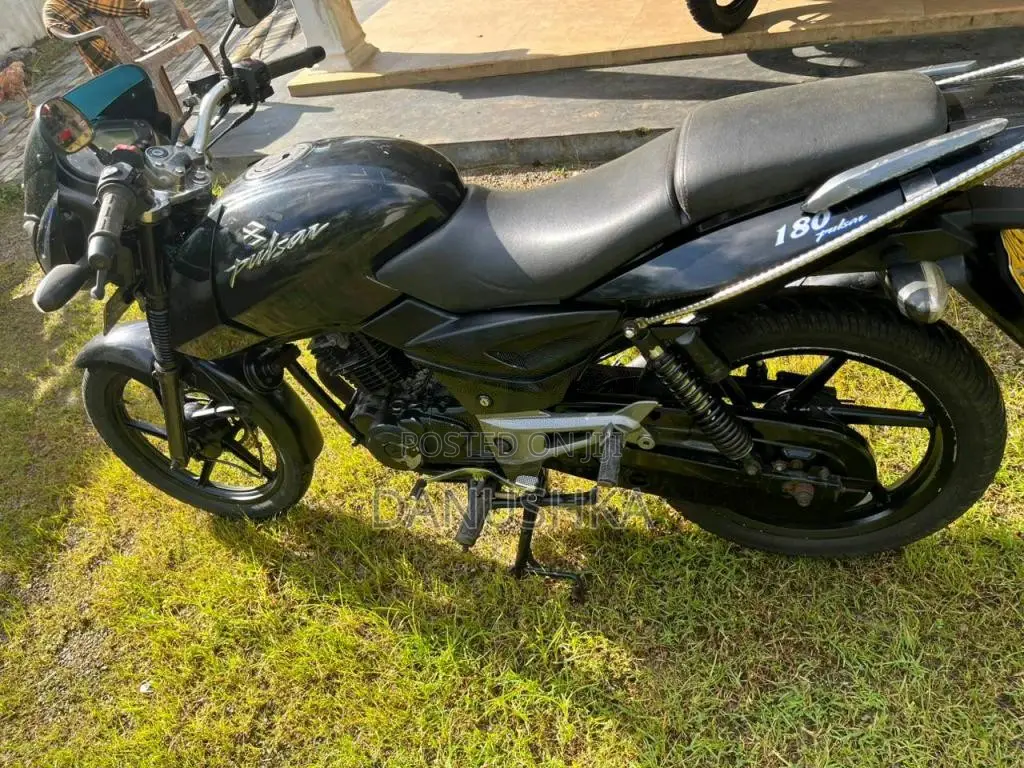 Bajaj Pulsar 2009 Motorbike (Used)