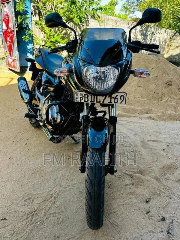 Bajaj Pulsar 2016 Motorbike (Used)