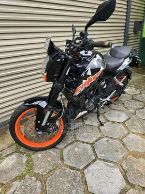 KTM Duke 200 2018 Motorbike (Used)