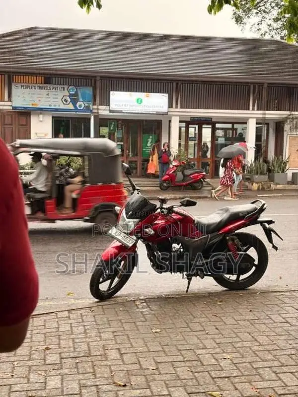 Hero-Honda Hunk 2012 Motorbike (Used)