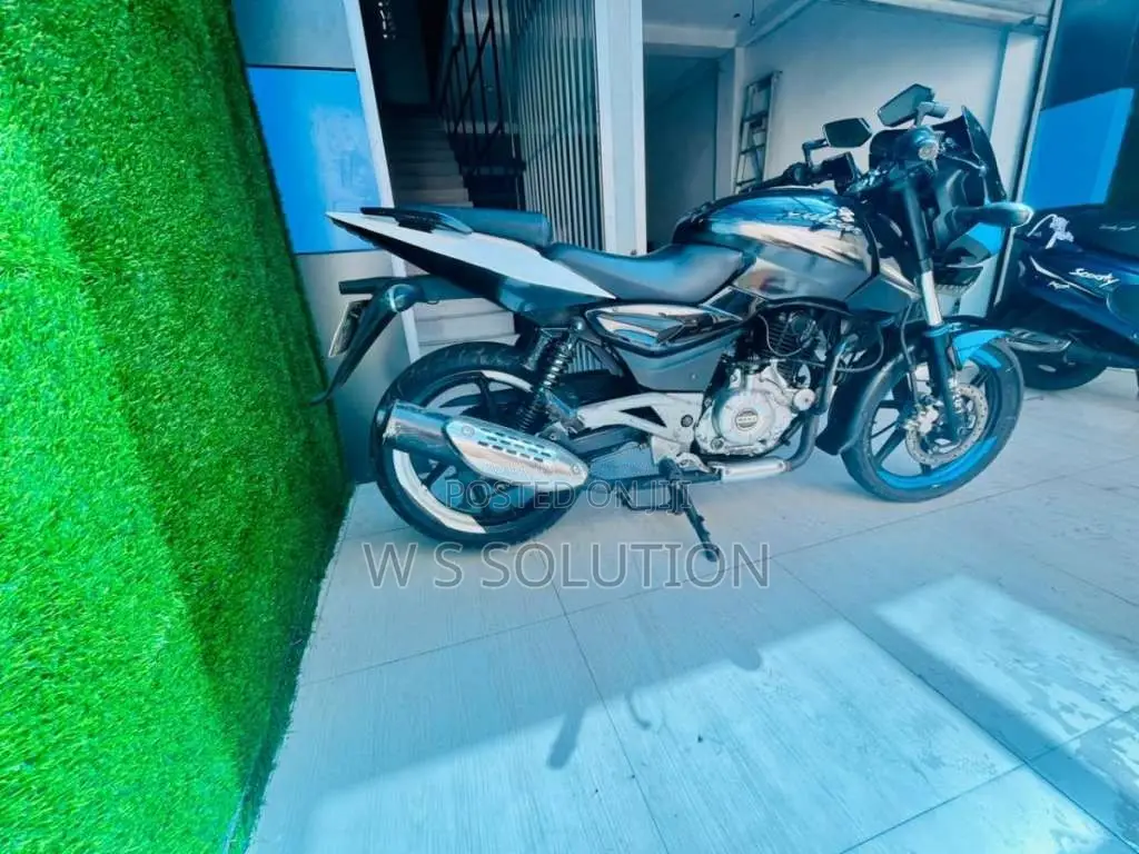 Bajaj Pulsar 180 2016 Motorbike (Used)
