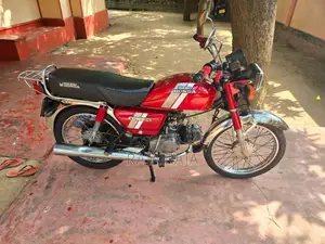 Hero-Honda 100 2004 Motorbike (Used)
